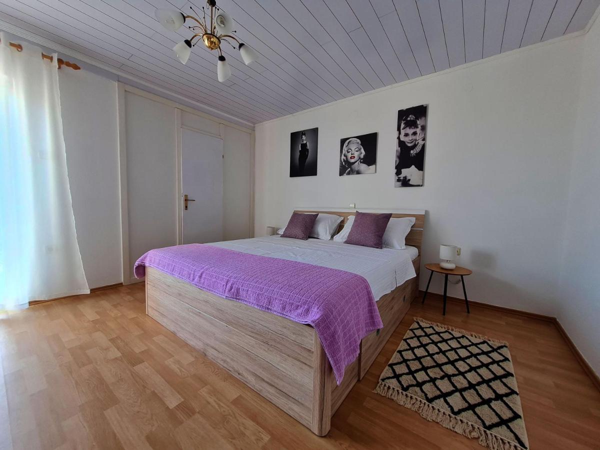 Apartman Tea Novi Vinodolski Exterior foto
